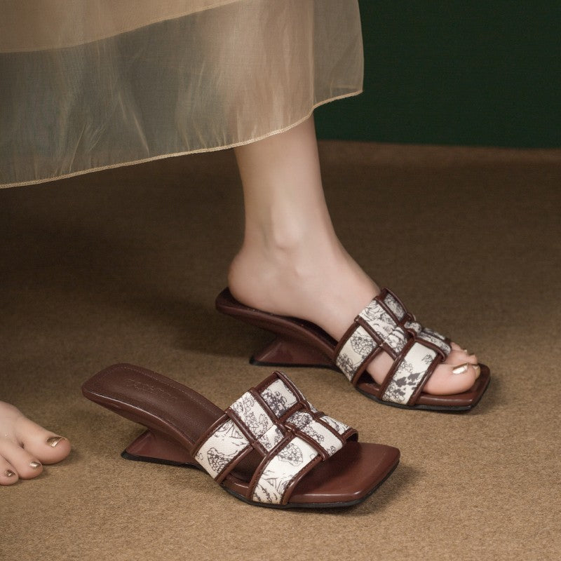 Knitted slippers