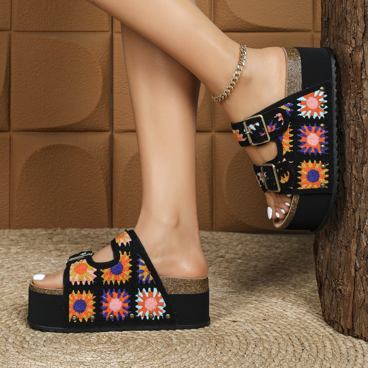 Leisure slippers
