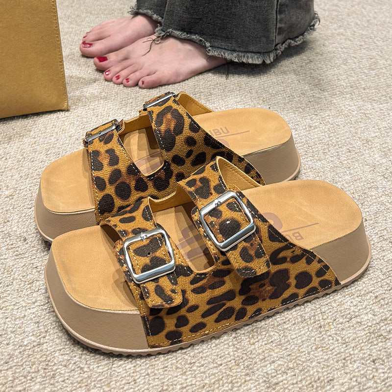 Thick soled shoes