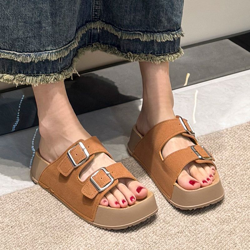 Thick soled shoes